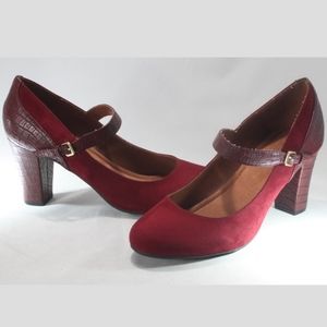 Cushion Walk By Avon Faux Suede and Leather Heel